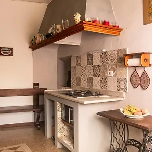  Apartment Palazzo Micheletti Italy